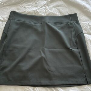 32 Degrees olive green Athletic Skort skirt size small